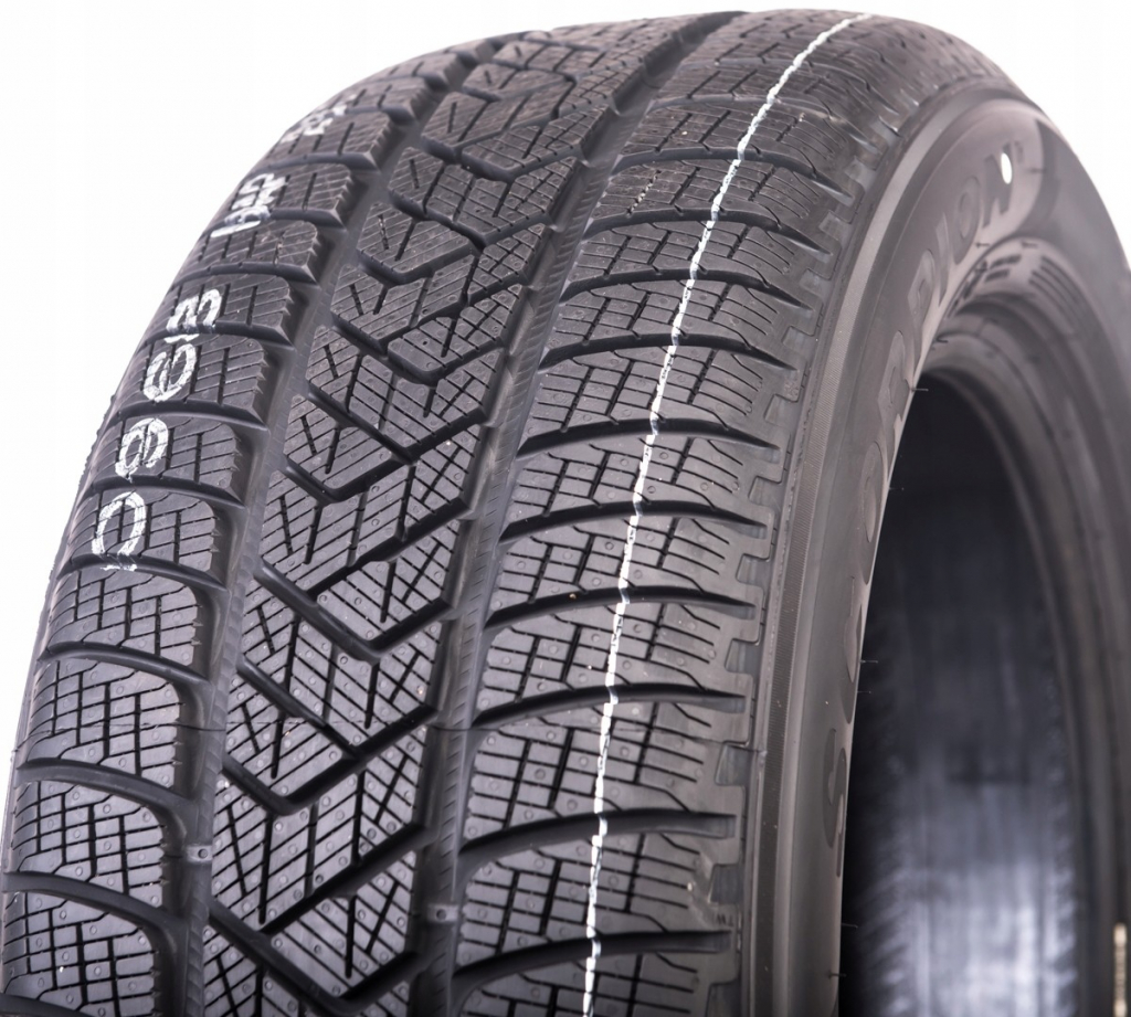 Pirelli Scorpion Winter 275/40 R22 108V