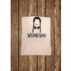 Vyšívaná osuška s nápisom Wednesday Farba osušky: Broskyňová, Farba výšivky: Žltá