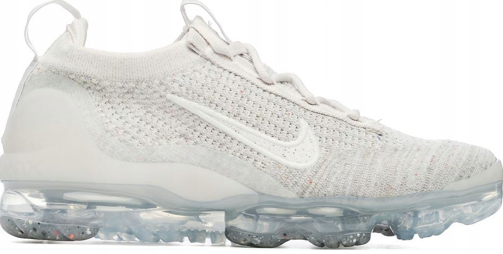 Športová Nike Air VaporMax 2021 Flyknit dj9975-001 ponúka maximálny komfort a futuristický dizajn pre bežné nosenie.