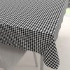 Biante Bavlnený obdĺžnikový obrus Sandra SA-060 Čierno-biele kocky 50x100 cm