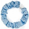 By Eloise London Silver Heart Silk Scrunchie farba Sky Blue