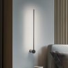 Euluna LED nástenné svetlo Arm M, výška 65 cm, čierne, kov - 10366