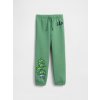 GAP Baby tepláky s logom Gap & Disney Toy Story Zelená 18-24M