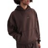 Nike Therma-FIT Standard Issue hnedá