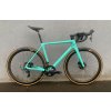 BIANCHI SPECIALISSIMA DISC DURA ACE 11SP CUSTOM CESTNÝ KARBONOVÝ BICYKEL