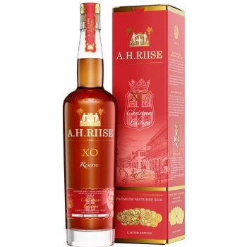 A.H. Riise XO Reserve Christmas Tmavý rum 40% 0,7 l (Krabička)