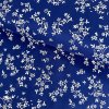 Bavlna ľudový vzor - Kvety na modrom kráľovskom
