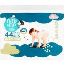 Tesco Fred & Flo Premium plienky 4 Maxi 44 ks