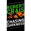 Chasing Darkness (Robert Crais)(Brožovaná)