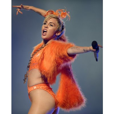 Martin Philbey Plagát, Obraz - Mylie Cyrus Performs In Melbourne, 30 × 40 cm