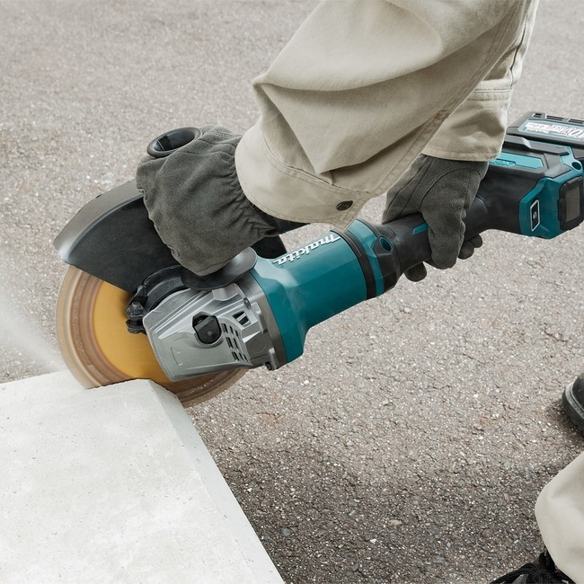 Makita GA038GM201