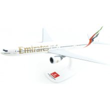 PPC Boeing 777-300ER Emirates NEW COLORS 1:200