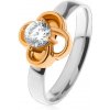 Šperky eshop - Oceľový prsteň v striebornom odtieni, kvietok zlatej farby s čírym zirkónom S22.19 - Veľkosť: 52 mm