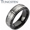 Šperky eshop - Tungstenový brúsený prsteň, čierne okraje G26.14 - Veľkosť: 55 mm