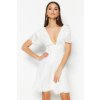 Trendyol s otvoreným pásom/korčuliarskou podšívkou šifón biela