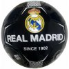 Real Madrid futbalová lopta čierna