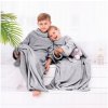 DecoKing Lazy Detská deka s rukávmi sivá