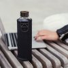 Equa Sklenená fľaša MISMATCH graphite, v koženkovom obale Borosilikátové sklo + plsť 750 ml
