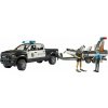 Bruder 2507 Policajné auto RAM s člnom a 2 policajtmi BR02507