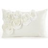Eurofirany ová obliečka na vankúš FLORES, 3D ruže krémové biela Zamat 30x50 cm