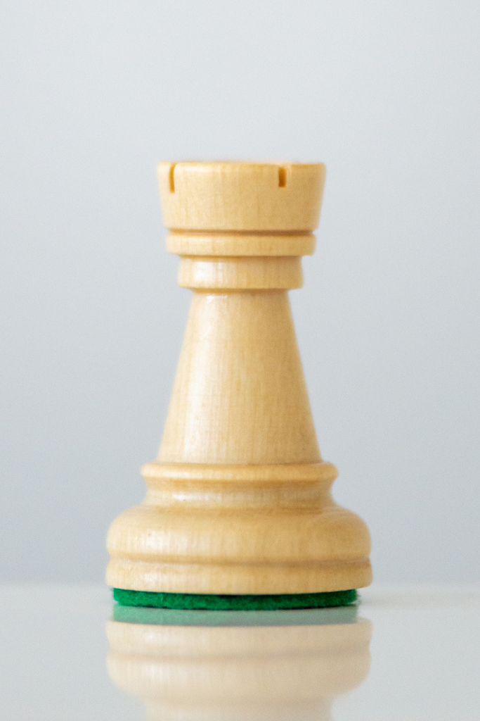 Šachová figúrka Staunton veža biela od 1,65 € - Heureka.sk