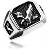 Šperky eshop - Mohutný prsteň z ocele 316L, čierny patinovaný štvorec s dravým vtákom AB35.09 - Veľkosť: 63 mm