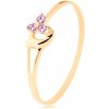 Šperky eshop - Prsteň zo žltého 14K zlata - tri ružové zirkóniky, asymetrické vypuklé srdce S3GG157.87 - Veľkosť: 54 mm