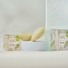 Kvítok tuhý šampon s kondicionérem proti lupům Moringa 25 g