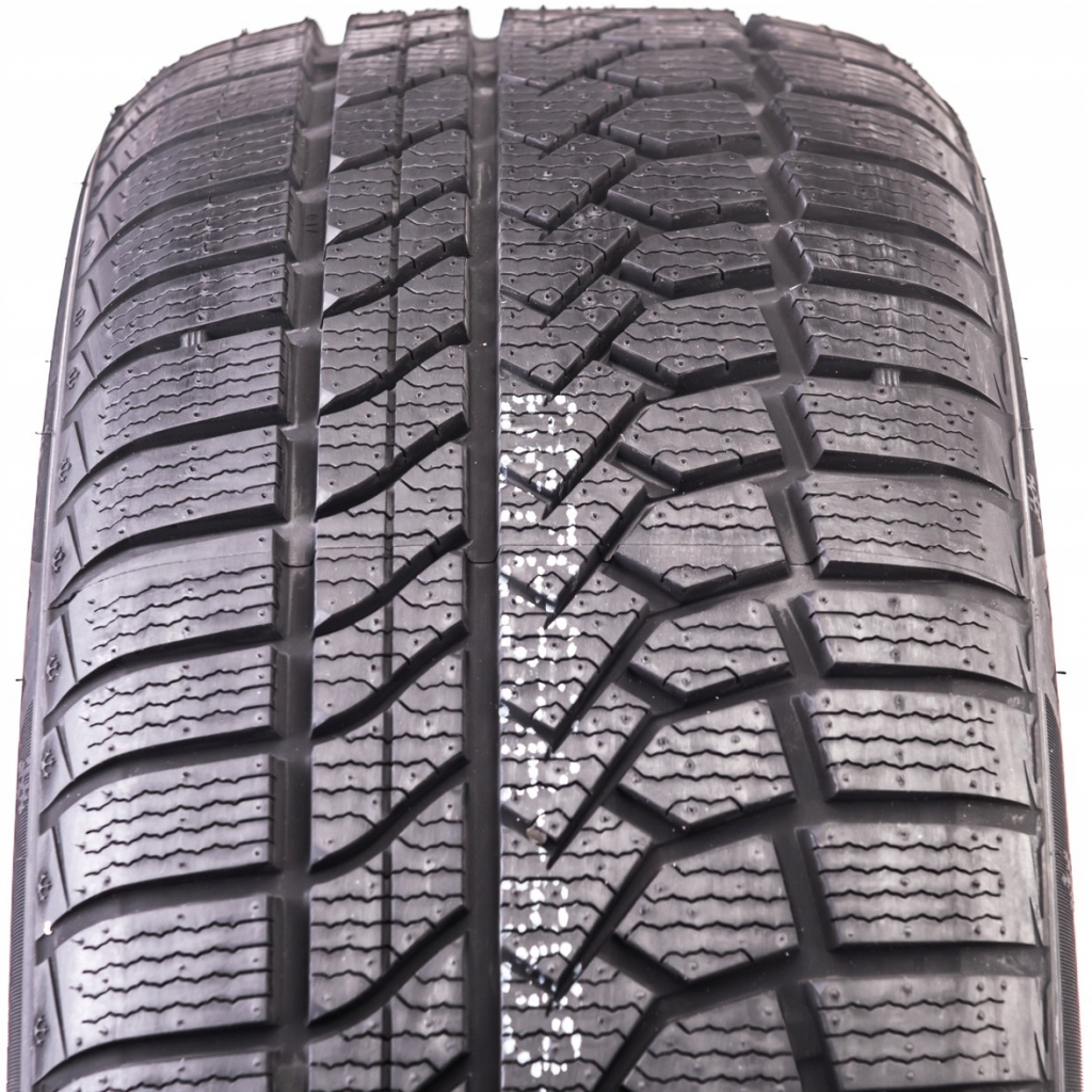 Goodride ZuperSnow Z-507 235/45 R19 99V