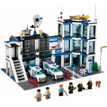 LEGO® City 7498 Policajná stanica