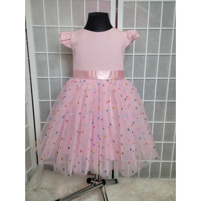 Dievčenské šaty svetlo ružové s farebnými bodkami