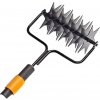 prevzdušňovač trávnika bez násady QuikFit čierny Fiskars 1000689