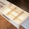 Organizér – deliace prepážky do zásuviek 4 ks (Nastaviteľný separator do zásuviek na prehľadné triedenie predmetov v domácnosti aj kancelárii)