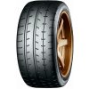 YOKOHAMA ADVAN A052 215/40 R17 87W XL