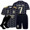 VINICIUS JR MADRID FUTBALOVÝ DRES SÚPRAVA VEĽKOSŤ 140 + ŠTULPNE