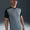 Nike Academy Mens Dri-FIT Short-Sleeve Soccer Top | 0198482308247 | Šedá | M