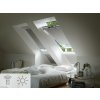 Velux DSL Standard Barva rolety: béžová (1085), Barva vodicí lišty: Bílý lakovaný hliník (KWL), Označení okna (ze štítku na okně): UK04 134x98 cm - solárný pohon