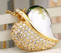 Luxusný USB šperk Srdce zdobené kamienkami