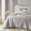 Dekoračný prehoz na posteľ FEEL v svetlo sivej farbe sivá Šírka 170 cm | Dĺžka 210 cm