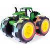 Žhavící pneumatiky na traktor Tomy John Deere