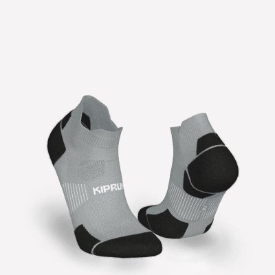 Kiprun Bežecké členkové ponožky Run900 tenké šedá