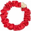 By Eloise London Gold Heart Silk Scrunchie farba Cherry Red