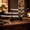 Dekoračná sada 3 japonských mečov katana s bielym puzdrom a stojanom (Dekoratívne katany na vystavenie v interiéri s japonským motívom)