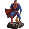 DC Gallery PVC socha Superman 25 cm