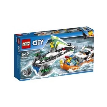 LEGO® City 60168 Záchrana posádky plachetnice