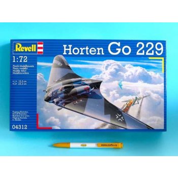 Revell Model Kit Horten Go 229 1:72