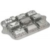 Nordic Ware Forma na Vláčik 9 ks strieborná 1,2 l