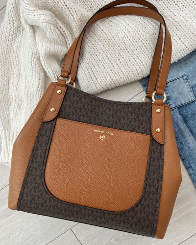 Michael Kors kabelka praktická Molly hnedá