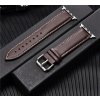 eses Remienok z pravej kože pre Apple Watch 42 mm/44 mm/45 mm/46 mm/49 mm Farba: tmavo hnedá s bielym prešívaním a strieborným konektorom