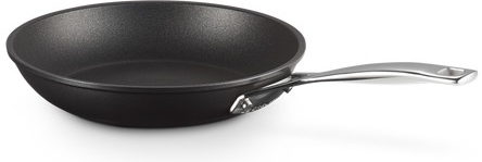 Le Creuset ALU panvica špeciálny povrch proti pripáleniu 22 cm